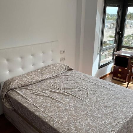 Apartment With Sea Views Next To The Beach Of Mar Bella Barcelona Exterior photo