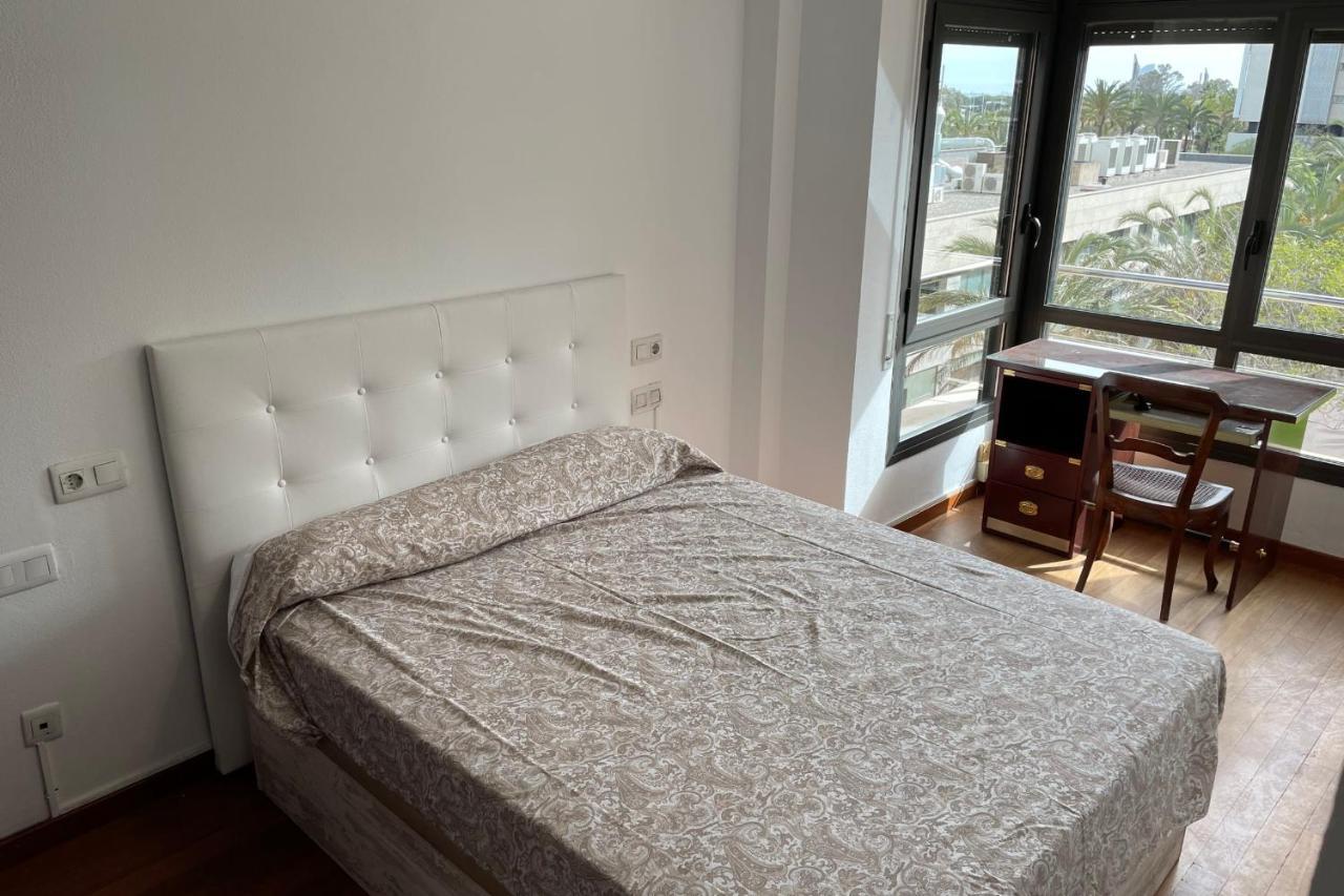 Apartment With Sea Views Next To The Beach Of Mar Bella Barcelona Exterior photo